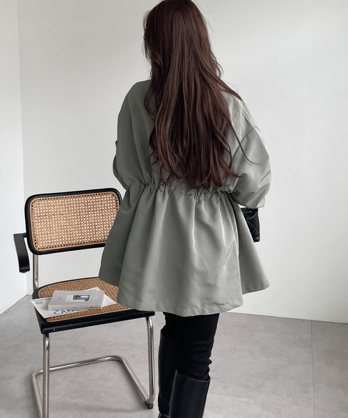 andme（アンドミー）の「2wayケープカラーマウンテンパーカー（マウンテンパーカー・レディース・ベージュ/アイボリー/ブラック/カーキ・M）」の8枚目の写真