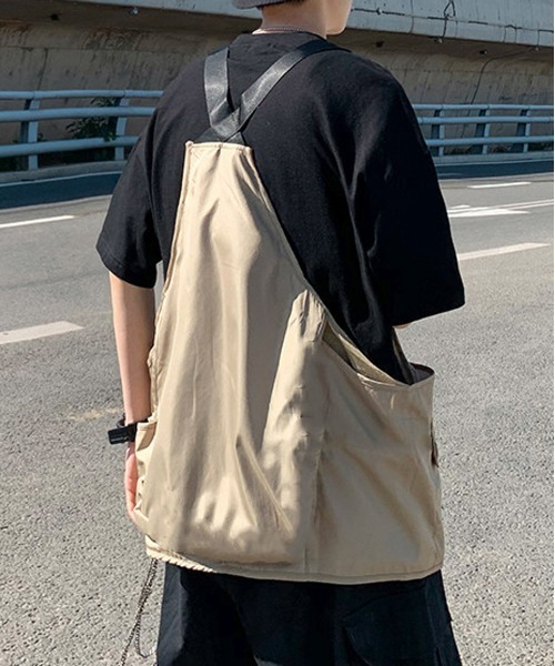 NEW GENTLEMAN(ニュージェントルマン)の「デルタ ビッグベスト(ベスト・メンズ・ブラック/ベージュ・M/L)」の6枚目の写真