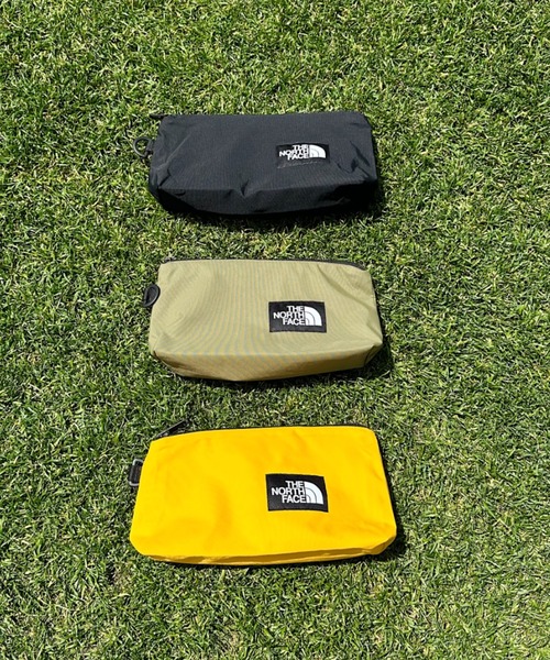 THE NORTH FACE（ザノースフェイス）の「THE NORTH FACE(ザ・ノースフェイス)/MINI MULTY POUCH/ミニ マルチ ポーチ/NG2PN01（ポーチ・レディース・ブラック/オリーブ/イエロー・FREE）」の15枚目の写真