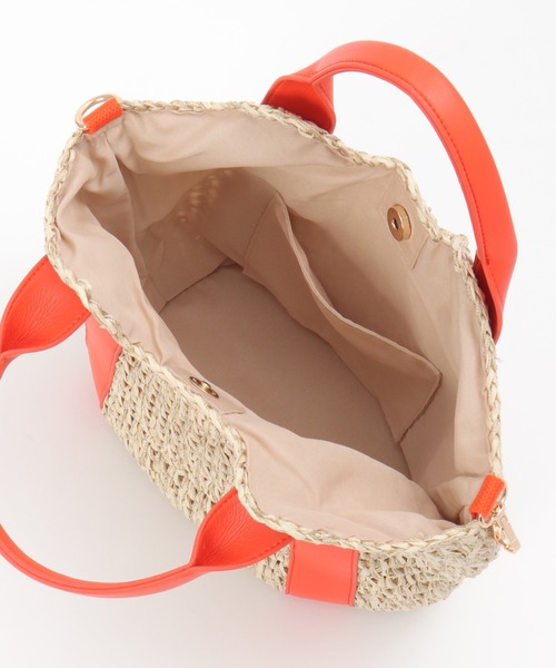 ikka（イッカ）の「雑材カラー持ち手2WAYバッグ（ショルダーバッグ・レディース・オフホワイト/ブラック/ネイビー/イエロー・FREE）」の9枚目の写真