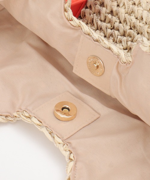 ikka（イッカ）の「雑材カラー持ち手2WAYバッグ（ショルダーバッグ・レディース・オフホワイト/ブラック/ネイビー/イエロー・FREE）」の10枚目の写真