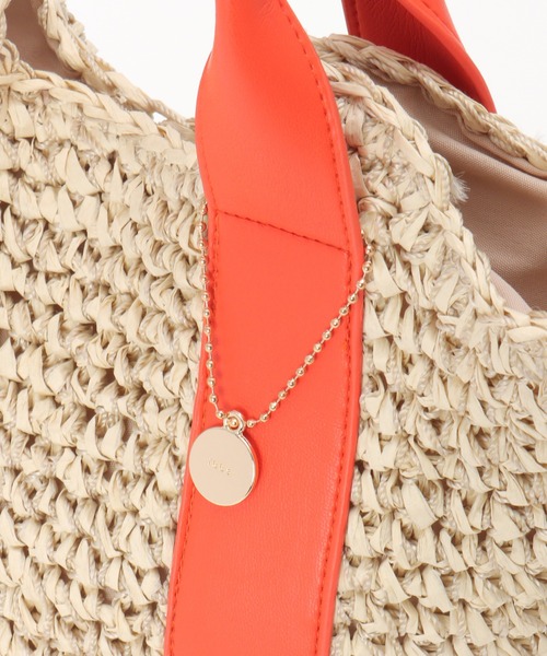 ikka（イッカ）の「雑材カラー持ち手2WAYバッグ（ショルダーバッグ・レディース・オフホワイト/ブラック/ネイビー/イエロー・FREE）」の14枚目の写真