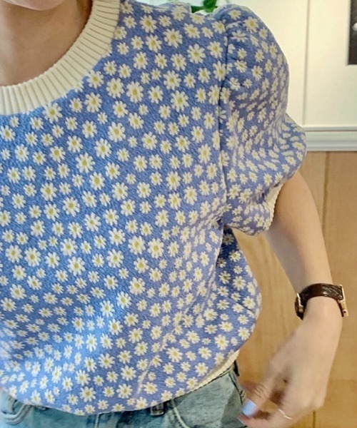 LADY LIKE（レディライク）の「デイジー柄配色トップス（Tシャツ/カットソー・レディース・パープル/ブラック/ブルー・M）」の9枚目の写真