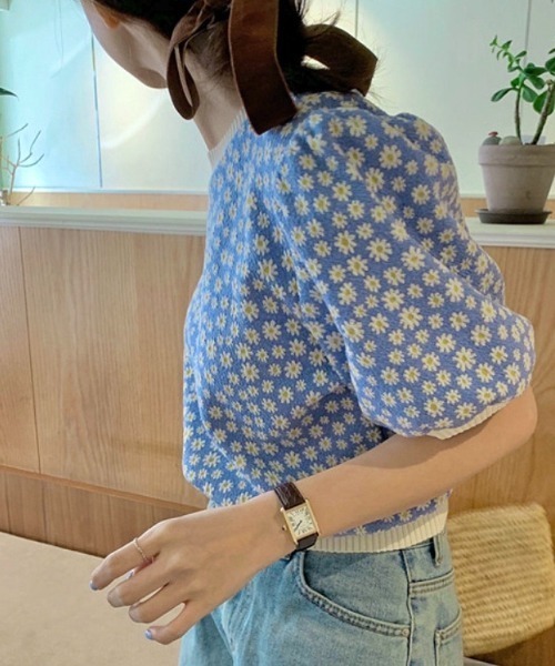 LADY LIKE（レディライク）の「デイジー柄配色トップス（Tシャツ/カットソー・レディース・パープル/ブラック/ブルー・M）」の10枚目の写真