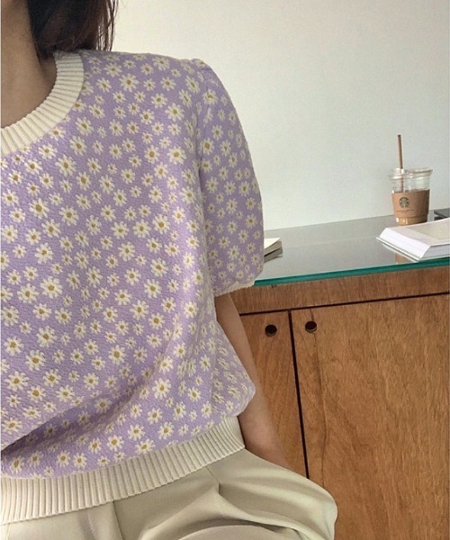 LADY LIKE（レディライク）の「デイジー柄配色トップス（Tシャツ/カットソー・レディース・パープル/ブラック/ブルー・M）」の12枚目の写真