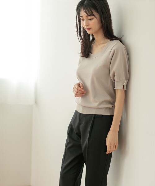 index（インデックス）の「◆フェイクパールスリーブニット【UV/洗濯機洗い可】（ニット/セーター・レディース・ブラック/ライトオレンジ系/イエロー系その他/ホワイト系/ライトグレー・38/40/42/36）」の21枚目の写真