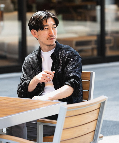 ITEMS URBANRESEARCH（アイテムズ アーバンリサーチ）の「エンブロイダリーレースシャツ（シャツ/ブラウス・メンズ・レッド系その他/ブラック/ブルー系その他/オフホワイト・LARGE/MEDIUM）」の17枚目の写真