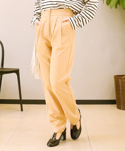 aimoha（アイモハ）の「【aimohaオリジナル】ハイウエスト　タック入りストレッチパンツ（スラックス・レディース・ブルー/カーキ/ネイビー/ライトベージュ/ダークベージュ/ブラック・LARGE/X-LARGE/SMALL/MEDIUM）」の4枚目の写真