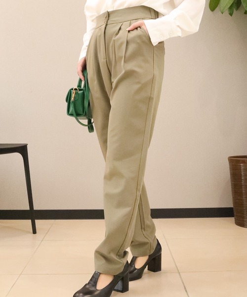 aimoha（アイモハ）の「【aimohaオリジナル】ハイウエスト　タック入りストレッチパンツ（スラックス・レディース・ブルー/カーキ/ネイビー/ライトベージュ/ダークベージュ/ブラック・LARGE/X-LARGE/SMALL/MEDIUM）」の15枚目の写真