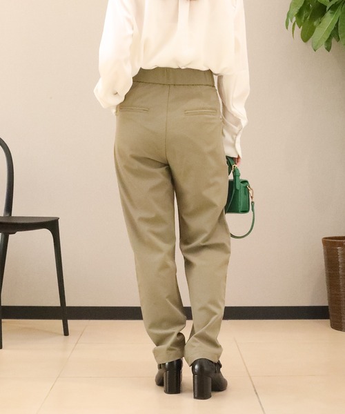 aimoha（アイモハ）の「【aimohaオリジナル】ハイウエスト　タック入りストレッチパンツ（スラックス・レディース・ブルー/カーキ/ネイビー/ライトベージュ/ダークベージュ/ブラック・LARGE/X-LARGE/SMALL/MEDIUM）」の16枚目の写真