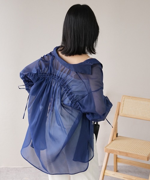 IAMUSE(アイアミューズ)の「シアーバックドロストシャツ S0980【IAMUSE】(シャツ/ブラウス・レディース・ネイビー/オフホワイト/グレー・FREE)」の3枚目の写真