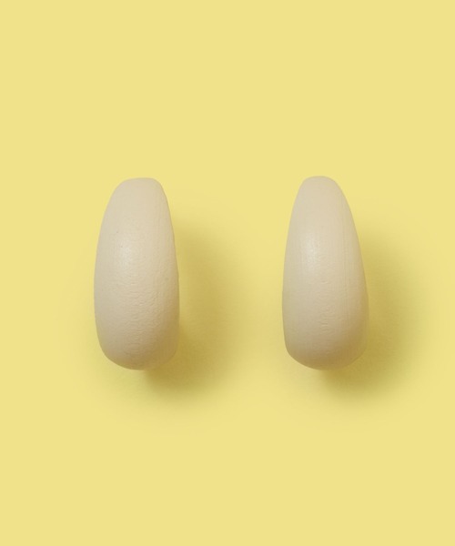 FOREVER 21（フォーエバー トゥエンティーワン）の「ウッドフープピアス（ピアス（両耳用）・レディース・ブルー/ブラウン/ホワイト系その他・FREE）」の6枚目の写真