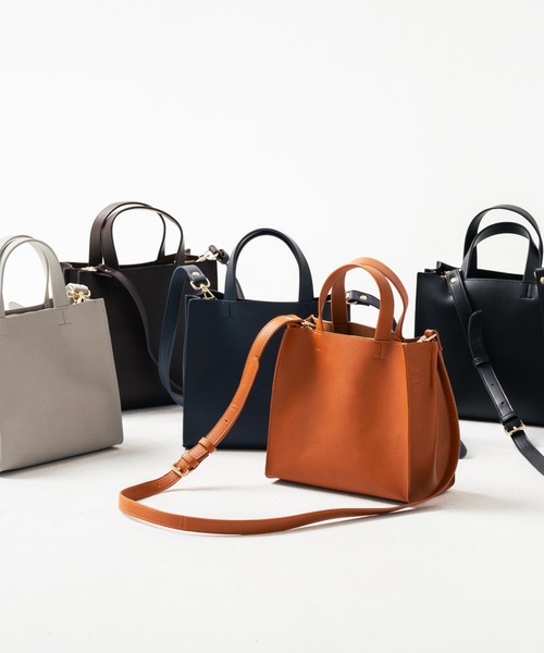 MURA(ムラ)の「PU(合成皮革) スクエア 高見え ショルダーベルト付き ミニ トートショルダー(ショルダーバッグ・レディース・ブラック/グレー/キャメル/ネイビー/ダークブラウン/ベージュ・FREE)」の2枚目の写真