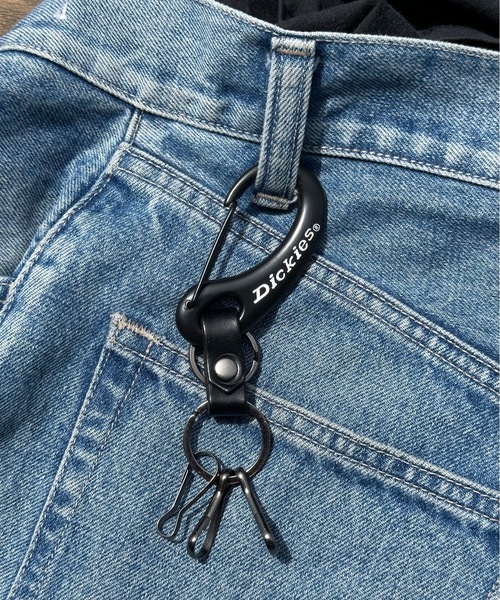 Dickies(ディッキーズ)の「Dickies / フックカラビナキーホルダー / DS054NC(キーホルダー・レディース・イエロー/ホワイト系その他/レッド系その他/レッド/ホワイト/イエロー系その他/ブラック/ゴールド系その他/ゴールド系その他2/ゴールド系その他3/ブルー系その他・ONESIZE)」の3枚目の写真