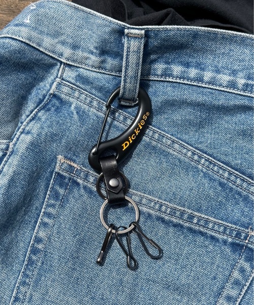Dickies(ディッキーズ)の「Dickies / フックカラビナキーホルダー / DS054NC(キーホルダー・レディース・イエロー/ホワイト系その他/レッド系その他/レッド/ホワイト/イエロー系その他/ブラック/ゴールド系その他/ゴールド系その他2/ゴールド系その他3/ブルー系その他・ONESIZE)」の6枚目の写真