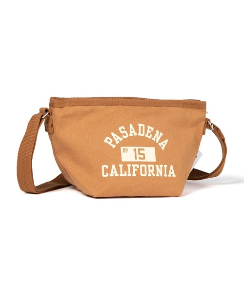 Champion（チャンピオン）の「Champion/チャンピオン デボラ ショルダーバッグ  2L No.63701（ショルダーバッグ・メンズ・ブラウン/ダークグリーン/ブラック/オフホワイト・FREE）」の3枚目の写真