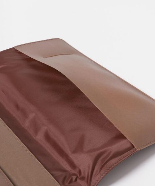 URBAN RESEARCH DOORS（アーバンリサーチドアーズ）の「KOKUYO ME×commpost　フラットケース（その他雑貨・レディース・ホワイト系その他/ブラウン・ONE）」の4枚目の写真