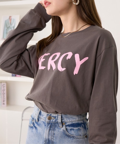 Ada.(エイダ)の「遊び心にきゅんっ 秋冬新作 ペイント プリント ロングTシャツ(Tシャツ/カットソー・レディース・チャコール/ブラック/ホワイト・FREE)」の13枚目の写真