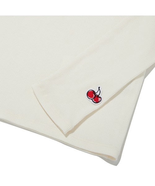 KIRSH(キルシー)の「KIRSH CHERRY BASIC HALF HIGH NECK T-SHIRT/キルシー ハイネックロングTシャツ(Tシャツ/カットソー・レディース・ブラック/ピンク/アイボリー/ライトグリーン・ONE SIZE)」の6枚目の写真