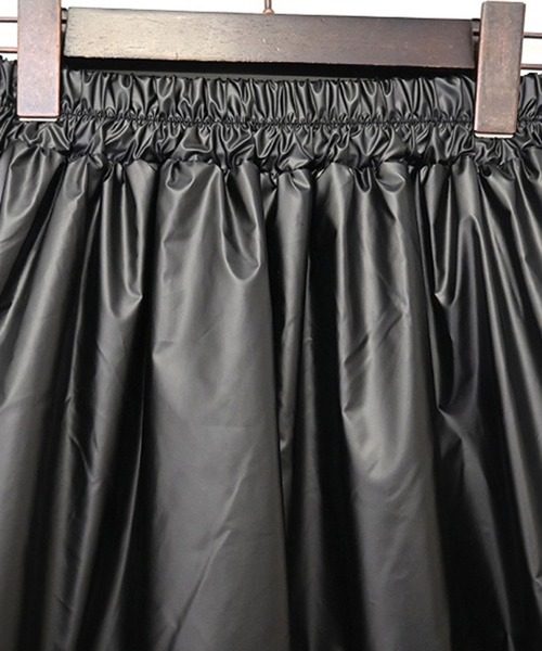 STYLEBLOCK（スタイルブロック）の「レザーライクプリントギャザーフレアスカート（スカート・レディース・グレイッシュベージュ/ブラック/カーキ・M）」の8枚目の写真