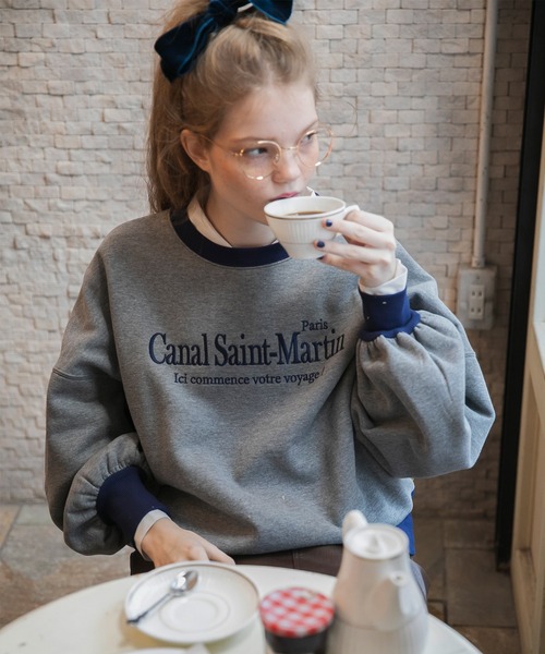 BONLECILL（ボンルシール）の「裏起毛オーバーサイズフレンチロゴ刺繍スウェットプルオーバー（スウェット・レディース・チャコールグレー/オートミール/オレンジ/グリーン/レッド・FREE）」の2枚目の写真