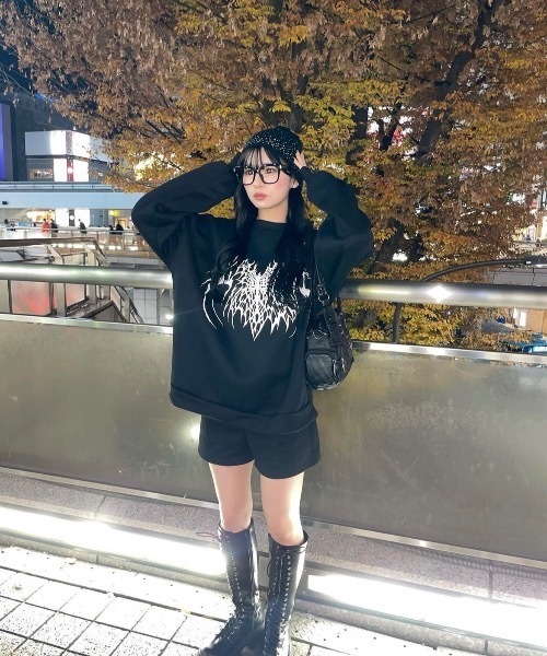 DEVICE（デバイス）の「オーバーサイズ アソート モチーフ クルーネック 裏起毛 スウェット トレーナー（スウェット・レディース・ミックスグレー/ダークブラック/レディッシュグレー・FREE）」の12枚目の写真