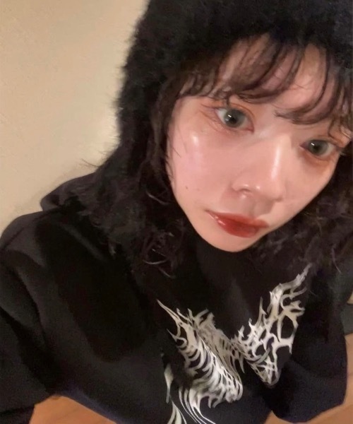 DEVICE（デバイス）の「オーバーサイズ アソート モチーフ クルーネック 裏起毛 スウェット トレーナー（スウェット・レディース・ミックスグレー/ダークブラック/レディッシュグレー・FREE）」の10枚目の写真