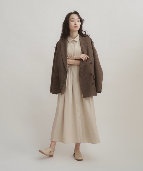 moi tytto（モイテュット）の「ウエストタックデザインシャツワンピース（ワンピース・レディース・グリーン/ブラウン/ベージュ/ナチュラル/チャコールグレー・MEDIUM/SMALL）」の10枚目の写真