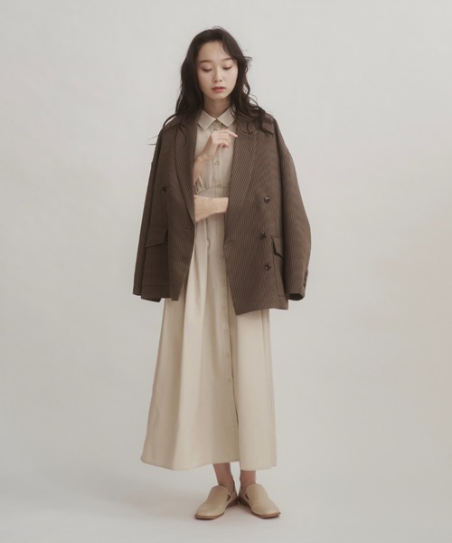 moi tytto（モイテュット）の「ウエストタックデザインシャツワンピース（ワンピース・レディース・グリーン/ブラウン/ベージュ/ナチュラル/チャコールグレー・MEDIUM/SMALL）」の11枚目の写真