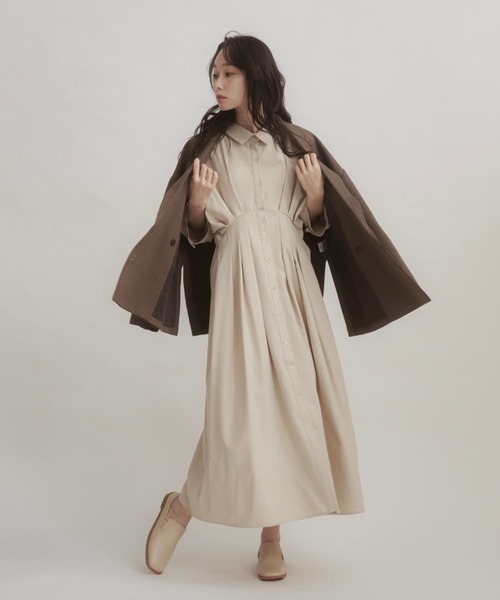moi tytto（モイテュット）の「ウエストタックデザインシャツワンピース（ワンピース・レディース・グリーン/ブラウン/ベージュ/ナチュラル/チャコールグレー・MEDIUM/SMALL）」の12枚目の写真