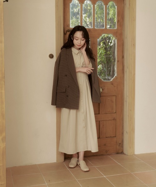 moi tytto（モイテュット）の「ウエストタックデザインシャツワンピース（ワンピース・レディース・グリーン/ブラウン/ベージュ/ナチュラル/チャコールグレー・MEDIUM/SMALL）」の7枚目の写真