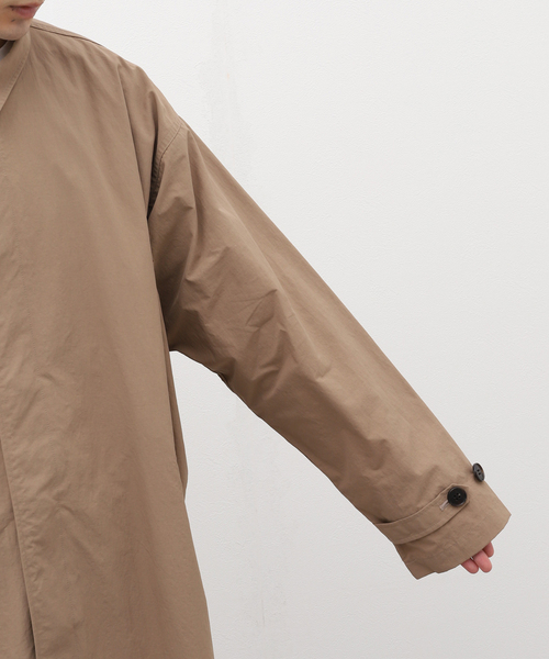 WISM（ウィズム）の「【cassette / カセット】COAT（ステンカラーコート・メンズ・ベージュ/パープル・MEDIUM/X-LARGE）」の15枚目の写真