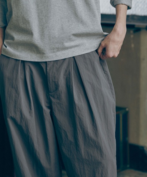 Bleme（ブレム）の「ナイロン ボックスタック ワイド グルカパンツ ドローコード付き（その他パンツ・メンズ・ブラック/カーキ/チャコールグレー・L/M/S/XL）」の11枚目の写真