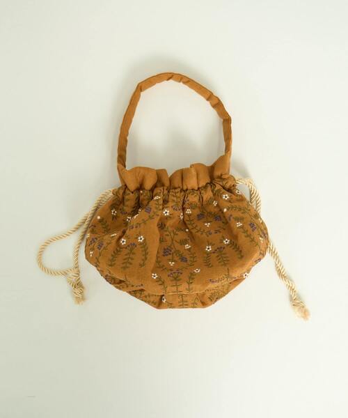 ADIEU TRISTESSE（アデュートリステス）の「刺繍入りふわふわ巾着（ハンドバッグ・レディース・マスタード/ネイビー・FREE）」の7枚目の写真