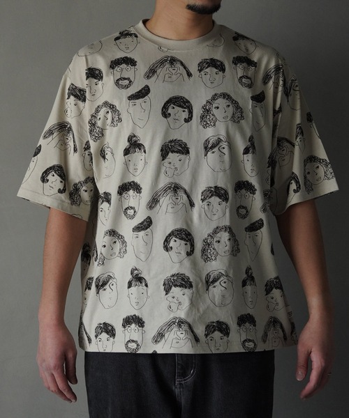 MAKE YOUR DAY(メイクユアデイ)の「いろんな顔総柄半袖Tシャツ■パパサイズ(Tシャツ/カットソー・メンズ・ベージュ/オフホワイト/チャコールグレー・M/L)」の13枚目の写真