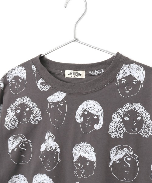 MAKE YOUR DAY(メイクユアデイ)の「いろんな顔総柄半袖Tシャツ■パパサイズ(Tシャツ/カットソー・メンズ・ベージュ/オフホワイト/チャコールグレー・M/L)」の4枚目の写真