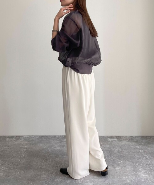 fredy emue（フレディエミュ）の「シアープリントTシャツブラウス（シャツ/ブラウス・レディース・アイボリー/サックスブルー/チャコールグレー・38）」の14枚目の写真