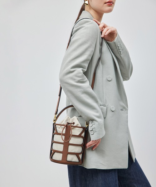 ROPE'(ロペ)の「Anna Bag (アンナ バッグ)【雑誌掲載】【メディア掲載】(ハンドバッグ・レディース・ブラック/キャメル・FREE)」の14枚目の写真