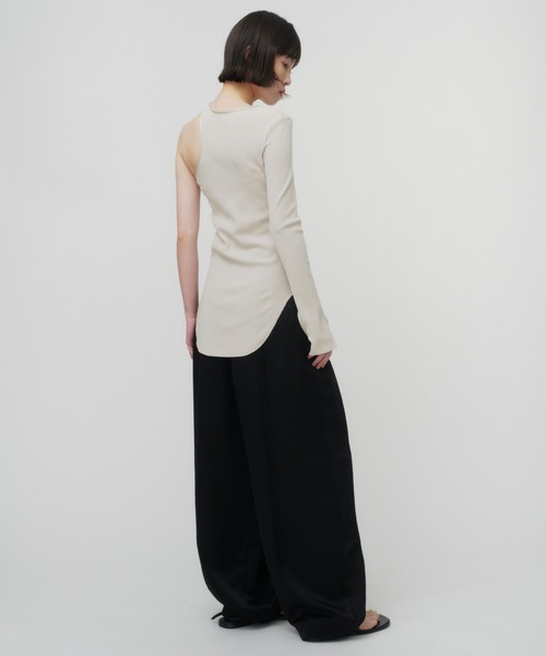 THINGS THAT MATTER（シングス ザット マター）の「ONE SHOULDER TERECO RIB TOPS / ワンショルダーテレコリブトップス（Tシャツ/カットソー・レディース・ブラック/ライトグレー/ベージュ・FREE）」の12枚目の写真