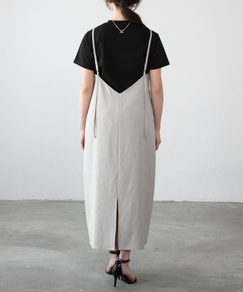 M.deux(エムドゥ)の「《backカーブキャミワンピース》(ワンピース・レディース・チャコールグレー/ベージュ・MEDIUM)」の8枚目の写真