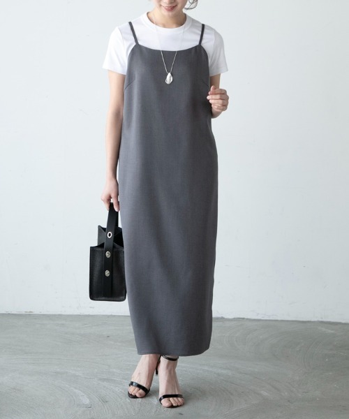 M.deux(エムドゥ)の「《backカーブキャミワンピース》(ワンピース・レディース・チャコールグレー/ベージュ・MEDIUM)」の15枚目の写真
