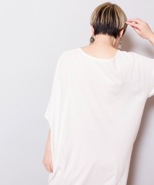 OSMOSIS（オズモーシス）の「ドレープロングプルオーバー（Tシャツ/カットソー・レディース・ブラック/グレー系その他/ホワイト・ONE SIZE）」の16枚目の写真