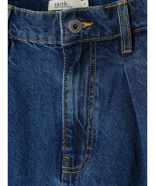 earth music&ecology（アースミュージックアンドエコロジー）の「タックワイドデニムパンツ（デニムパンツ・レディース・ライトインディゴブルー/ブルー系その他・S/M）」の10枚目の写真