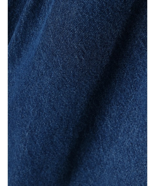 earth music&ecology（アースミュージックアンドエコロジー）の「タックワイドデニムパンツ（デニムパンツ・レディース・ライトインディゴブルー/ブルー系その他・S/M）」の12枚目の写真