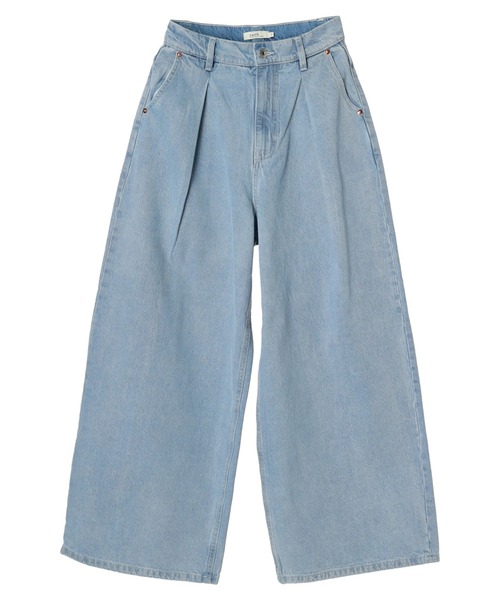 earth music&ecology（アースミュージックアンドエコロジー）の「タックワイドデニムパンツ（デニムパンツ・レディース・ライトインディゴブルー/ブルー系その他・S/M）」の13枚目の写真