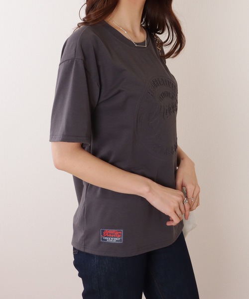 Lace Ladies(レースレディース)の「ソリッドカラー 凹凸 ロゴ 半袖 プルオーバー(Tシャツ/カットソー・レディース・グレー/ブラック/ホワイト/レッド・M/XL)」の12枚目の写真