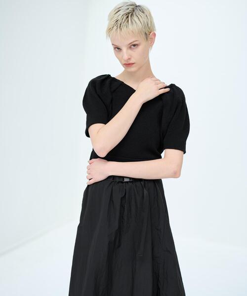 LANVIN en Bleu / ランバン オン ブルー オープンネックパフスリーブニット LANVIN en Bleu（ランバンオンブルー）の「オープンネック