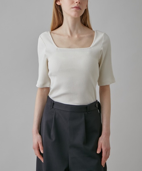 UNDERSON UNDERSON(アンダーソン アンダーソン)の「ハーフスリーブリブトップス(カップ付き)(Tシャツ/カットソー・レディース・オフホワイト/ブラック/ブラウン/グリーン/その他/ブルー・1/2)」の20枚目の写真