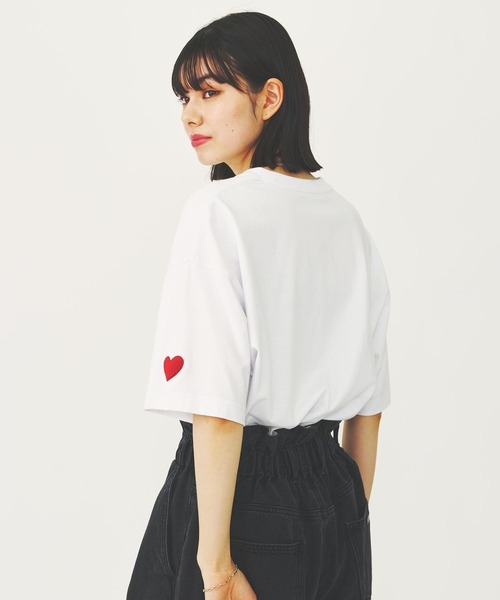 MILKFED.（ミルクフェド）の「HEART EMBROIDERED LOGO WIDE S/S TEE（Tシャツ/カットソー・レディース・ライトイエロー/ホワイト/ブラック・M/L）」の6枚目の写真