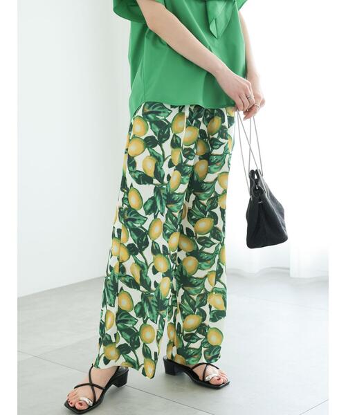 Te chichi（テチチ）の「柄アソートサテンイージーストレートパンツ（その他パンツ・レディース・カーキ/オフホワイト/チャコールグレー/ベージュ・F）」の2枚目の写真